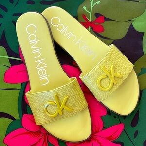 Brand New Calvin Klein Yellow Large Strap Metal Logo Detail Slide Sandals